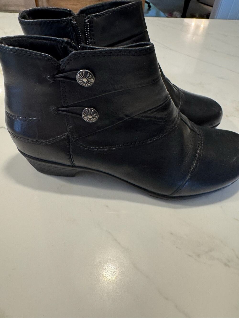 Earth Origins Black Comfort Booties Womens 8 Side Zip Cushioned